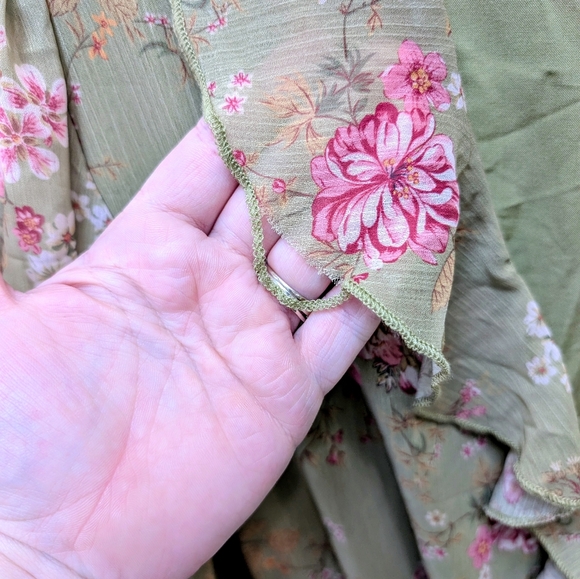 Whimsical Fairycore Green Dress W/ Floral Print +Sheer Sleeves. Size 2XL - Picture 3 of 4